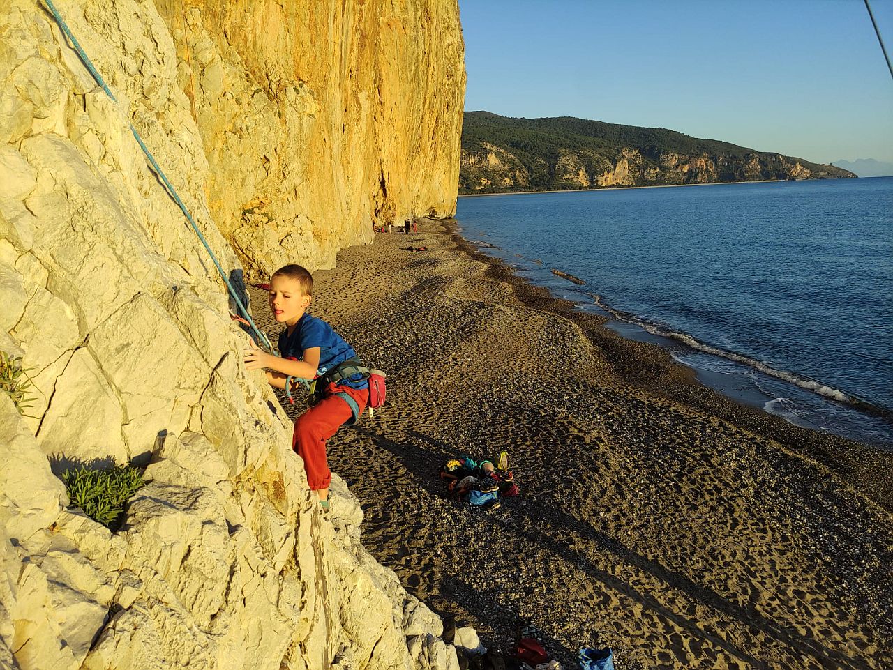 Kliknut�m zav�ete okno.