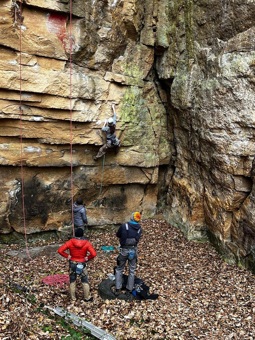 Kliknut�m zav�ete okno.